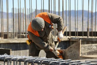 peste 32 000 de locuri de munca libere la nivel national domeniile cu cele mai multe posturi vacante 69df62286e377