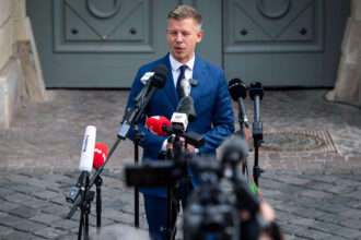 peter magyar muta sediul guvernului de la budapesta ce vrea sa faca cu biroul lui viktor orban 69e0bf958e956