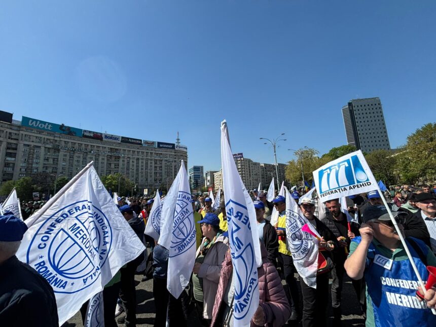 protest organizat de confederatia meridian sute de sindicalisti prezenti in piata victoriei 69f0753c2025e