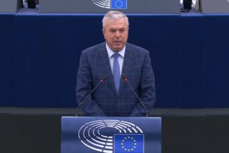 razboiul politic din romania se muta in parlamentul european un europarlamentar roman a criticat un lider european 69f1e5555d222