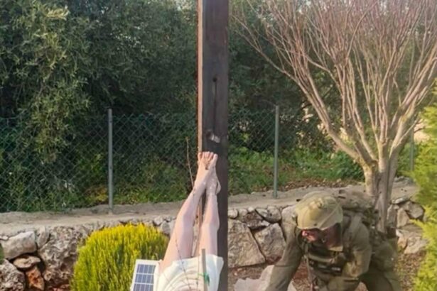 scandal international dupa ce un militar israelian a distrus o statuie a lui isus din liban 69e63cba33bef
