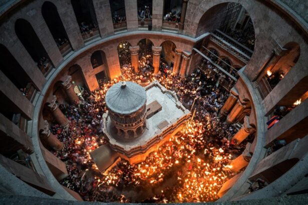 sfanta lumina s a pogorat la biserica sfantului mormant din ierusalim cand va ajunge in romania 69da313bd5724