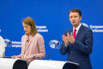 siegfried muresan avertizeaza ca statele ue care nu implementeaza reforme risca blocarea totala a fondurilor europene 69f0ce6d30a84