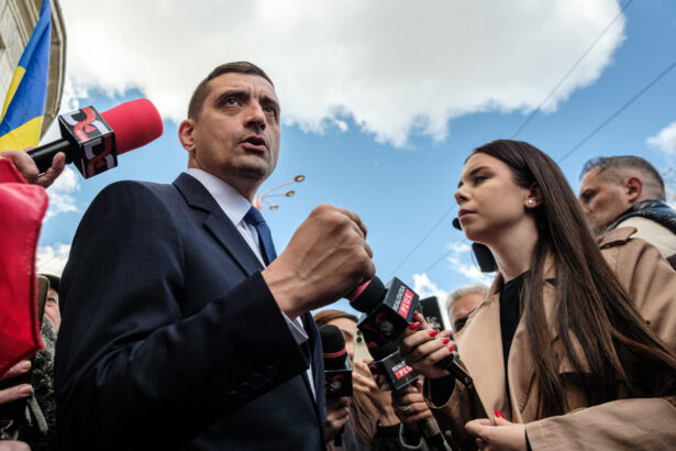 simion s a ales cu sesizare la cncd pentru atacul la adresa lui nicusor dan 69ebb150cc37b