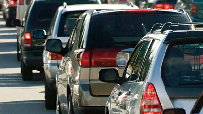 situatia traficului vineri dupa amiaza aglomeratie pe a1 si dn1 69d8eb7145e1a