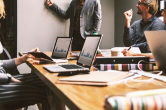 sondaj 80 din angajatori cred ca dezvoltarea inteligentei artificiale nu va influenta recrutarea in urmatorii ani candidatii vor avea nevoie de competente noi 69e734fcf3d89