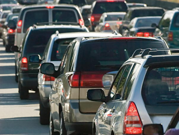 trafic ingreunat pe dn1 la accesul spre aeroportul otopeni dupa rasturnarea unei masini 69e5a7a0c5355