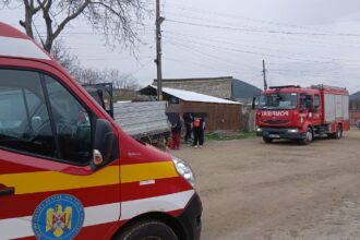 un barbat din neamt a murit dupa ce a fost prins sub o autoutilitara 69e60eb8ed9df