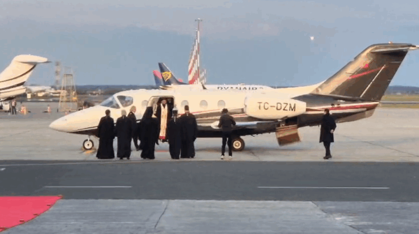 update avionul care aduce sfanta lumina din ierusalim a ajuns la bucuresti 69da74217250c