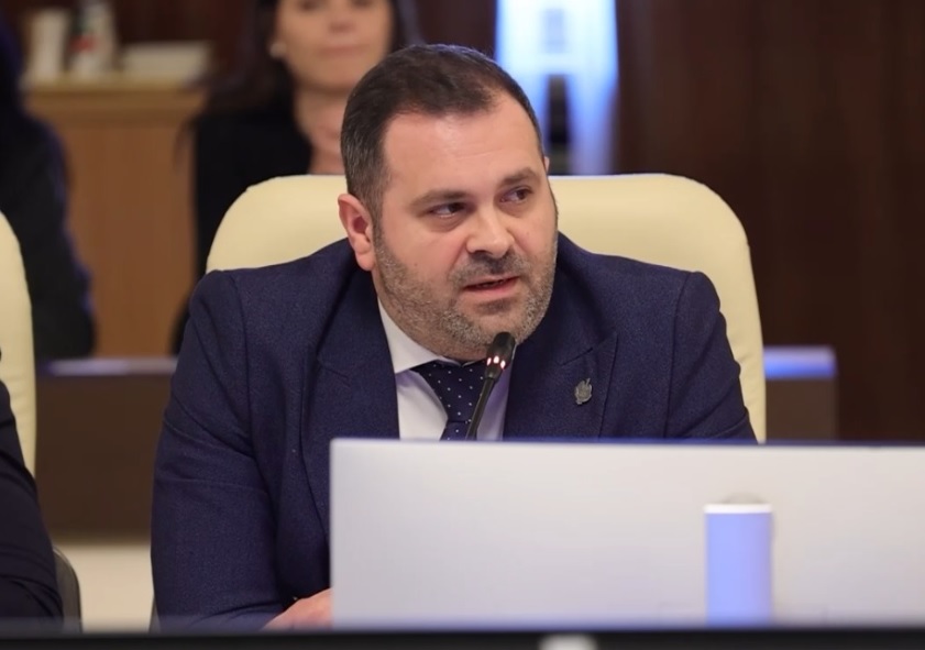 usr propune facturi calculate exclusiv la cursul bnr schimbari pentru toate contractele in valuta 69df556a64424