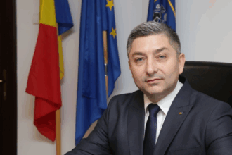 alin tise scrie pamflete despre democratia inversa din pnl pleaca votantii si raman numitii 6a03021dd71c5