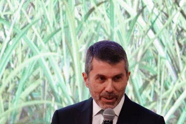 ambasadorul portugaliei in romania suntem cu totii egali in fata lui dumnezeu 69fb399e3d732