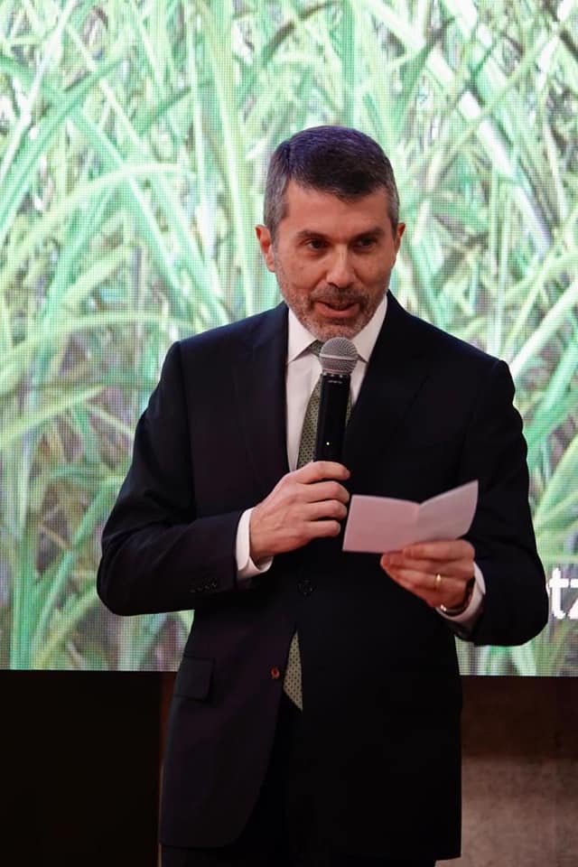 ambasadorul portugaliei in romania suntem cu totii egali in fata lui dumnezeu 69fb399e3d732