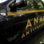 anaf a confiscat peste 45 milioane de lei de la opt firme prahovene care vindeau aur ilegal 69f85ab7576bb