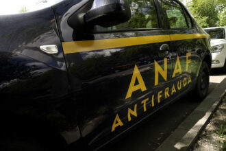 anaf a confiscat peste 45 milioane de lei de la opt firme prahovene care vindeau aur ilegal 69f85ab7576bb