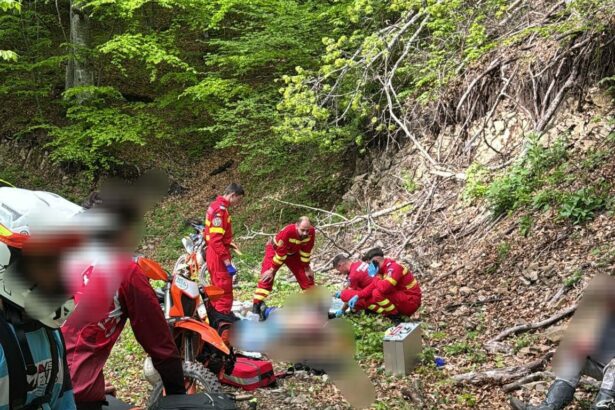 bistrita nasaud tanar de 19 ani mort dupa ce a cazut cu motocicleta intr o prapastie 6a08a565c512e