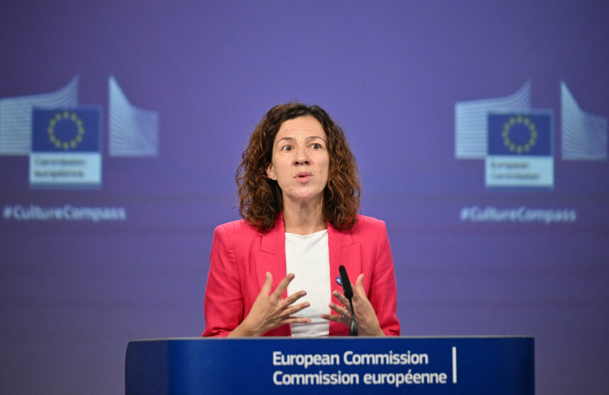 comisia europeana prezinta prima sa strategie de combatere a saraciei roxana minzatu urgenta este economica si sociala 69fc04531c7cc