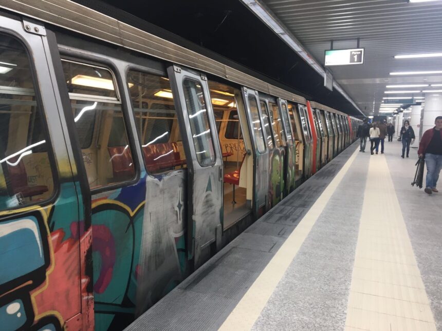 incident la metrou a fost chemat echipajul smurd 6a17ee6d22cac