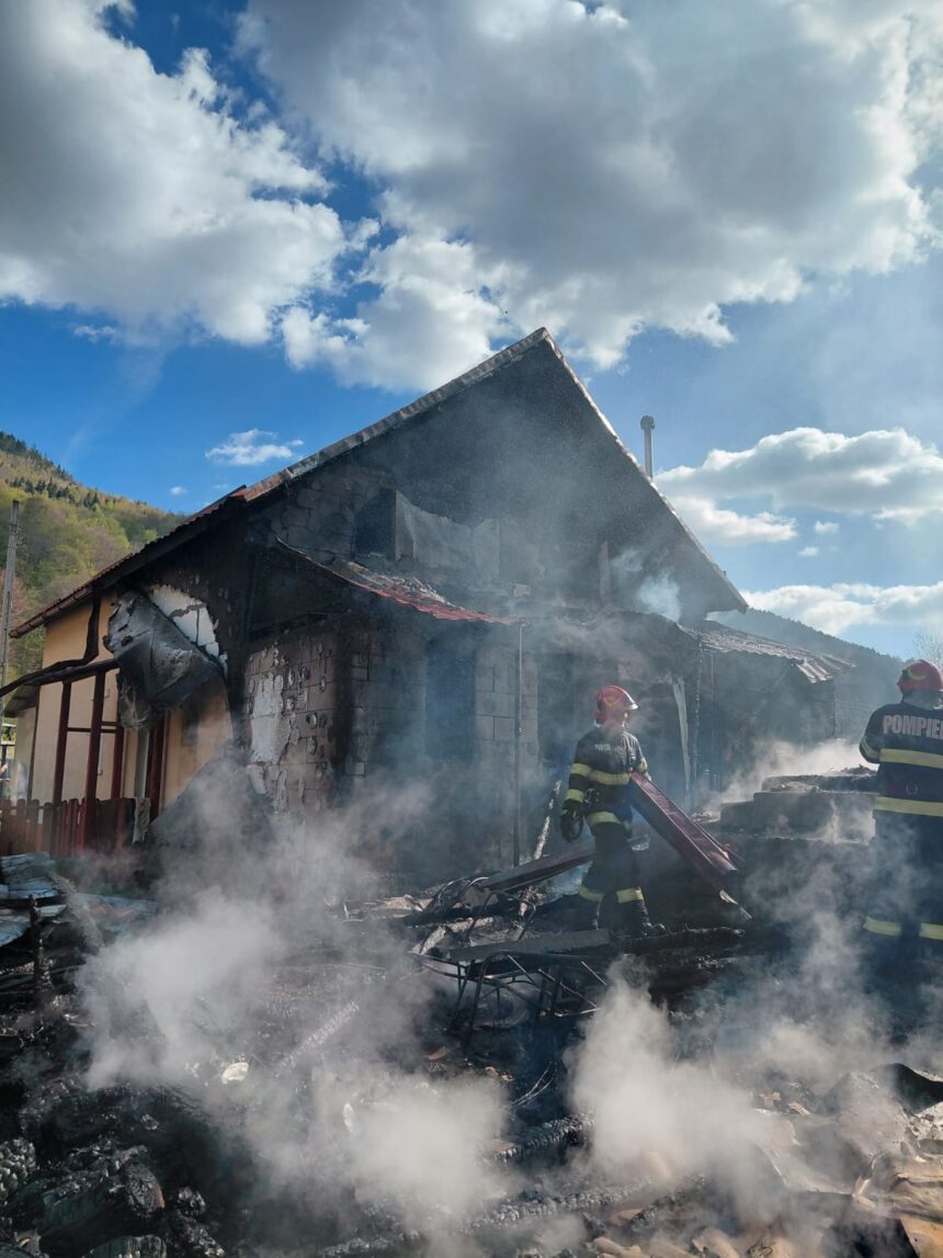 interventii in lant pentru pompierii din huedin trei incendii in cateva ore 69f617d2eb56e