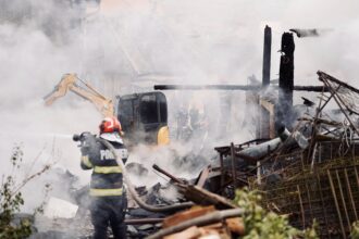 isu sibiu un detaliu minor poate duce la o tragedie de la ce a pornit incendiul in care trei locuinte au ars 69f638a09148e