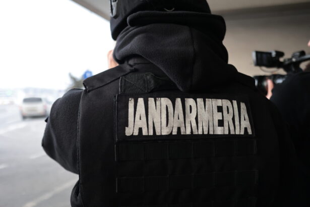 jandarmii mesaj pentru fanii iron maiden inainte de concert intunericul e mai putin infricosator cand grupul e complet 6a172e38931fa