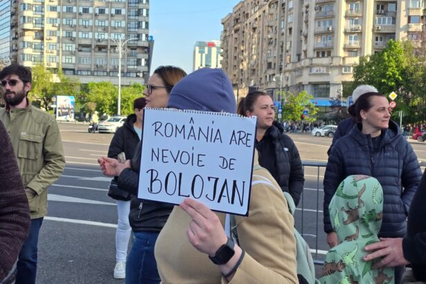 manifestatie de sustinere a premierului ilie bolojan in bucuresti poate ne aude si presedintele 69f76e223520a