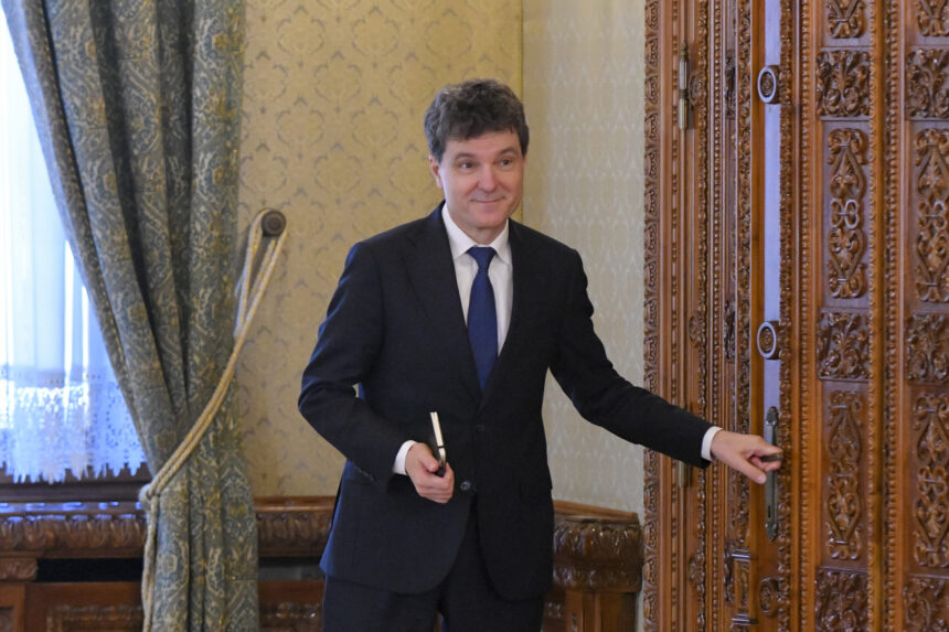 sondaj inscop presedintele nicusor dan ar rezista unui referendum de demitere 6a140b8470785