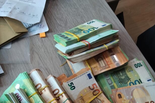 stenograme lasa ca ii zic lui marin andrei direct ce discutii purtau procurorii din constanta acuzati intr un dosar cu bani in birou interventii in anchete si presiuni la isu 6a06fd3452302