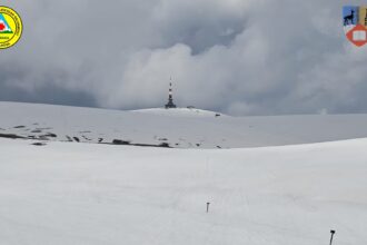 traseele turistice inchise in platoul bucegi sunt asteptate ploi ninsori si viscol 6a07438314810