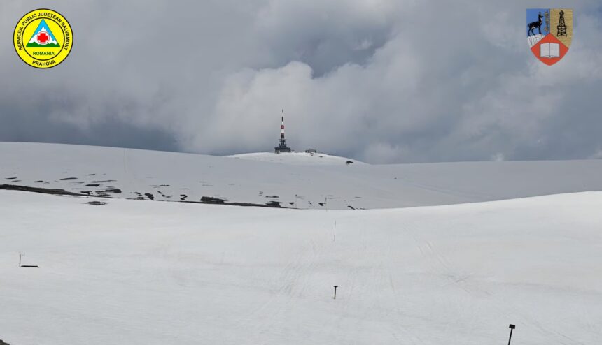 traseele turistice inchise in platoul bucegi sunt asteptate ploi ninsori si viscol 6a07438314810