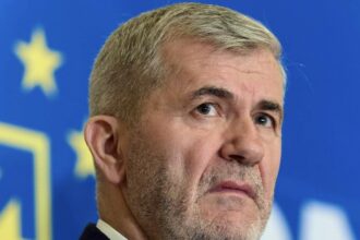 un alt lider pnl cere ramanerea liberalilor la guvernare valeriu iftime sustin formarea unui guvern pro european iar asta nu poate exista fara ca pnl sa isi asume un rol de conducere 69fb9d4cb4b8a