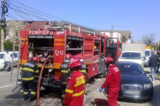 un grajd de cai un depozit de furaje si un parc auto in flacari in buzau 69f9984b1134b