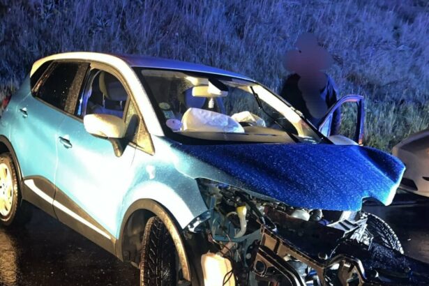 vaslui doua autoturisme s au ciocnit frontal intre localitatile laza si ivanesti trei persoane transportate la spital 69fe4ab6bf688