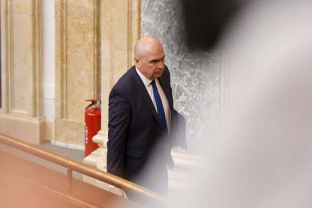 zi critica pentru bolojan motiunea psd aur poate rasturna guvernul ultimele calcule 69f96885b1d58