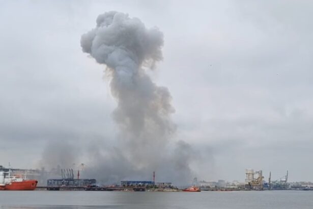 alerta in portul constanta dupa o explozie primele informatii indica o drona marina planul rosu activat 6a2283af02a57