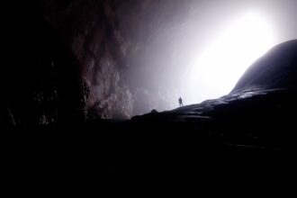 doua pesteri aflate in acelasi munte si aproape de marea neagra ar putea fi cele mai adanci din lume 6a27e94c9f03f
