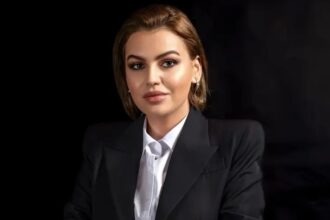 exclusiv romina gingasu despre apartamentul cumparat pentru familia afectata de drona prabusita la galatiunde pleaca aceasta femeie cu copilul ei 6a22bd1c01abb