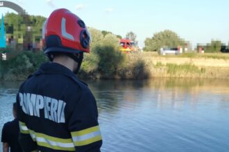 interventie de urgenta pentru salvarea unei persoane de la inec in lacul tei 6a415e398269a