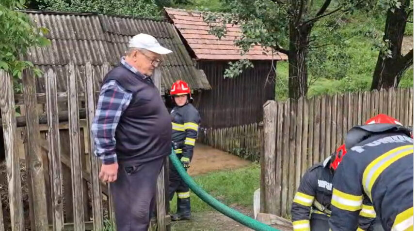 inundatii dupa ploile abundente din buzau isu intervine pentru evacuarea apei 6a219ba6e745d