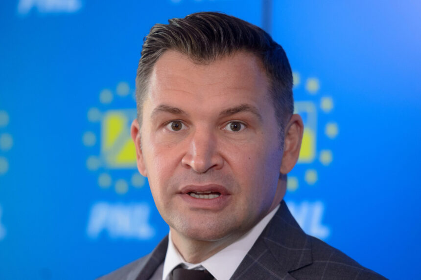 ionut stroe raspunde conducerii pnl confunda vointa proprie a lui bolojan cu litera legii 6a3ff7c64d7ef