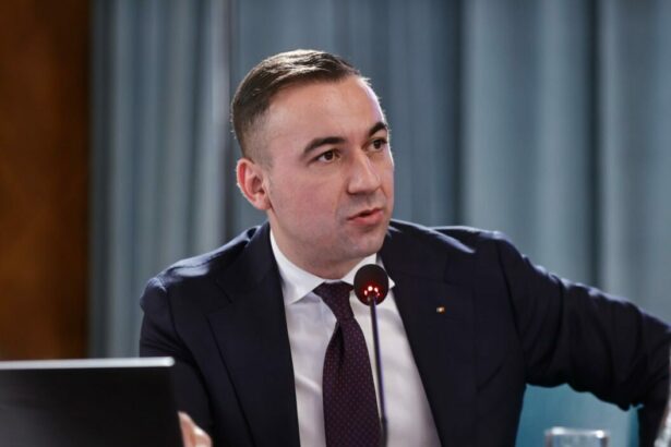 ivan acuza parlamentarii pnl ca au blocat prelungirea masurii privind pretul motorinei 6a43b51187a7f
