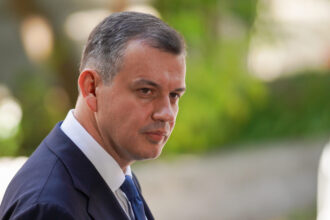 maratonul negocierilor pentru formarea noului guvern continua marti eugen tomac discutii cu udmr minoritatile nationale si suveranisti 6a27964c0bffd