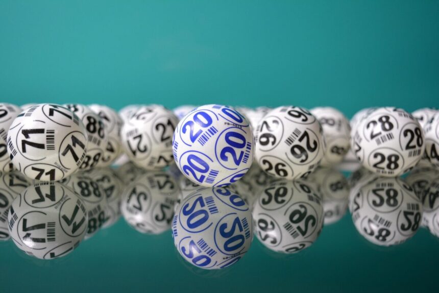 report de peste 586 milioane de euro la loto 6 49 categoria i 6a2668f31386f
