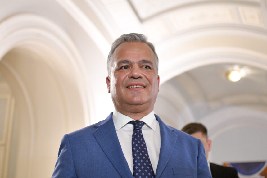 udmr anunta ca nu intra la guvernare iar recomandarea conducerii este ca guvernul vestea sa nu fie votat g4media adrian vestea si sorin grindeanu chemati de presedintele nicusor dan 6a317d01a37fc