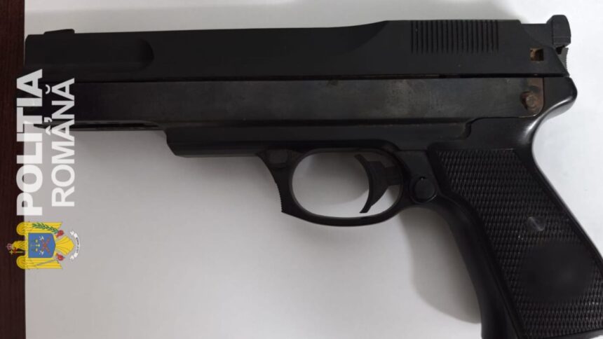 un barbat de 36 de ani prins cu un pistol pe strazile ploiestiului 6a3a93271d5d2
