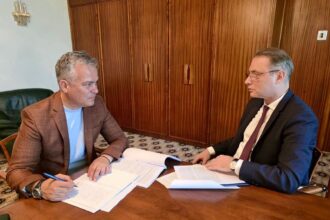 vestea anunta ofensiva pentru ocde alaturi de viitorul ministru de externe 6a364cc5ad006