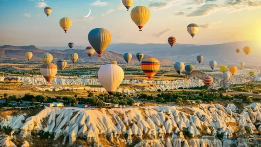 a saptea editie a festivalului baloanelor din cappadocia 30 de baloane cu aer cald din zece tari vor zbura deasupra regiunii 6a6375e3baa1d
