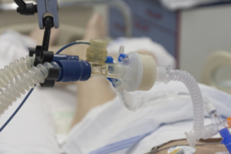 alarma din ati noua lege a salarizarii ar reduce veniturile medicilor cu mii de lei in plina criza de personal 6a6a444f4c42a