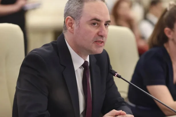 alexandru nazare cere ca reducerea pretului carburantilor sa nu fie prin mecanism rigid problema nu mai e pretul ci daca avem stocuri 6a67771fcf73e