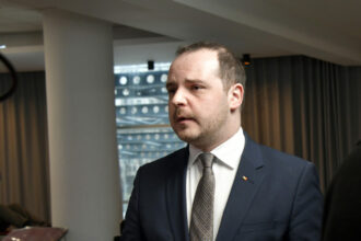 alexandru rogobete respinge acuzatiile privind negocierile cu pfizer nu a existat nicio clauza de confidentialitate 6a4d419cebcb9